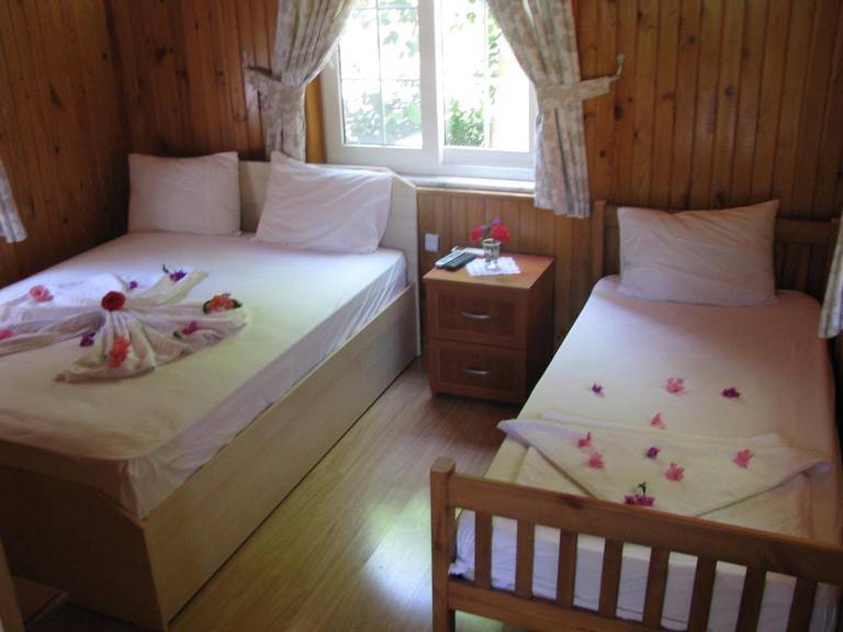 Atici 2 Hotel