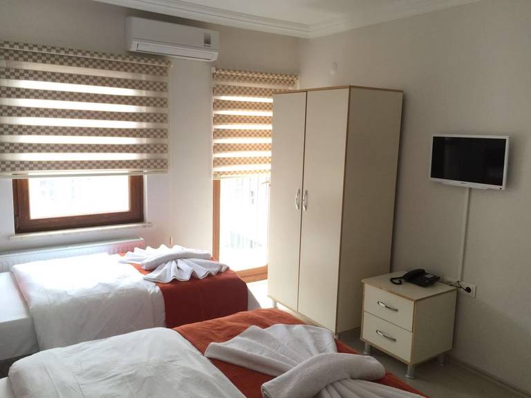 Troia Ador Pan Otel