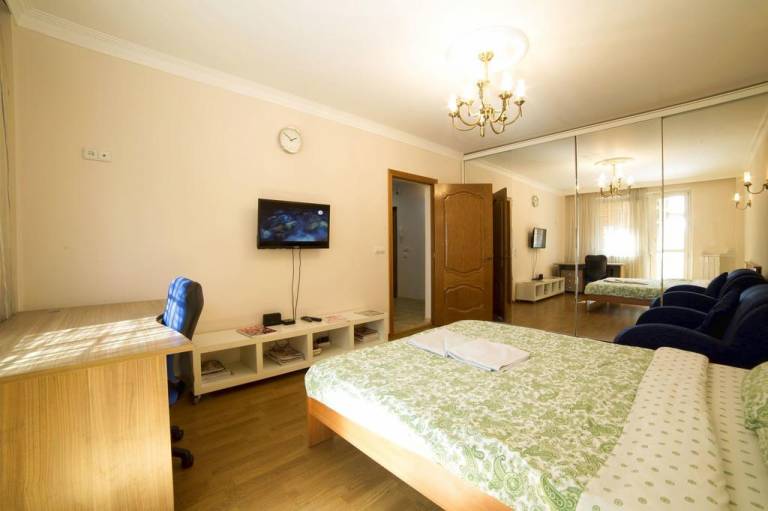 Apartment Vorontsovskiy Park