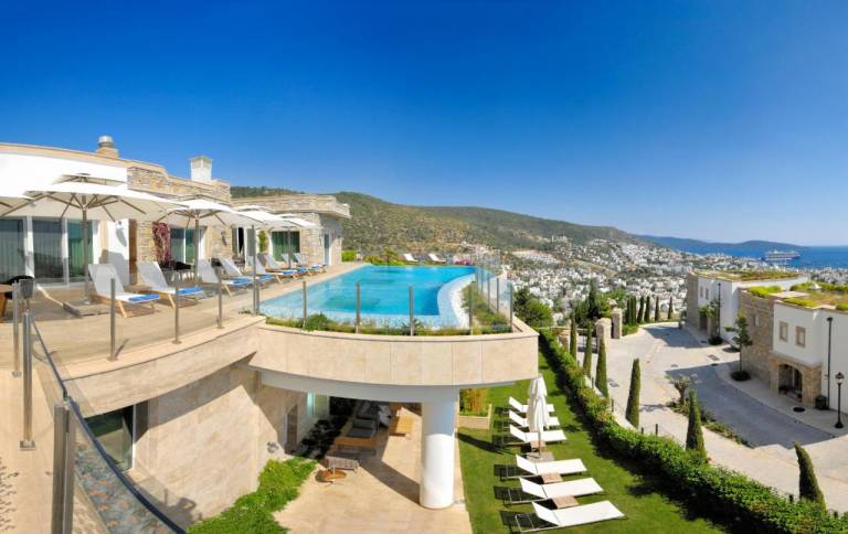 Regnum Escana Hotel