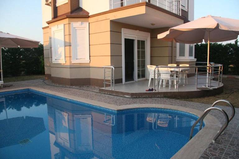 Villa Bouzid