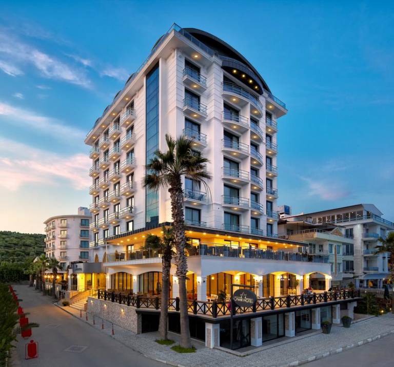 Ayvalik Beach Hotel