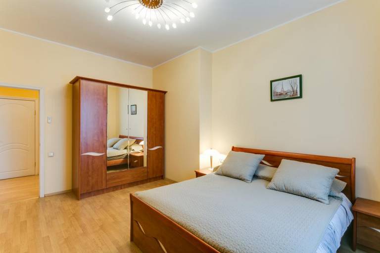 Apartments on Nikitskiy Bulvar 8
