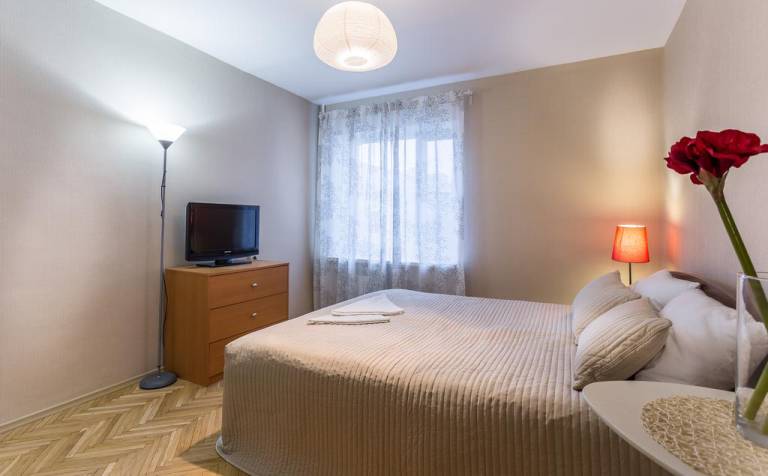 Smolenskaya Double Bedroom Apartment