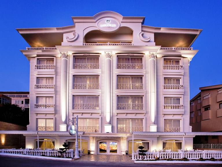 La Boutique Hotel & Suites