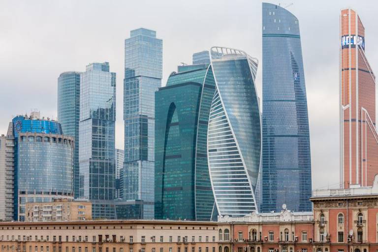 Star 3 apartment on Kievskaya