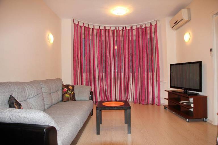 Apartment on Gerasima Kurina 20