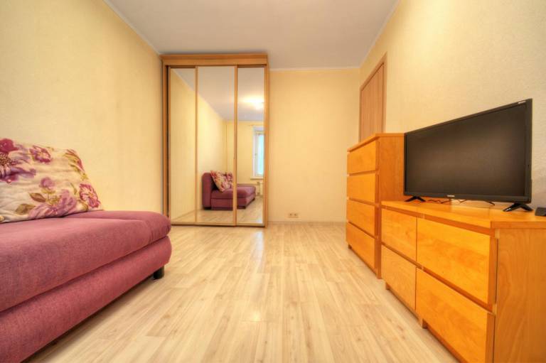 Apartments at Raspletina street