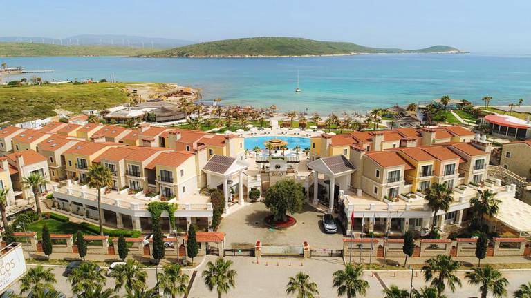 Cocos The Club Solto