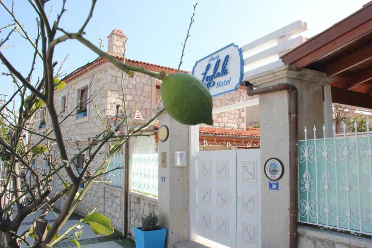 Alacati Leylak Hotel