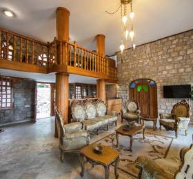 Riverside Inn в Акьяке