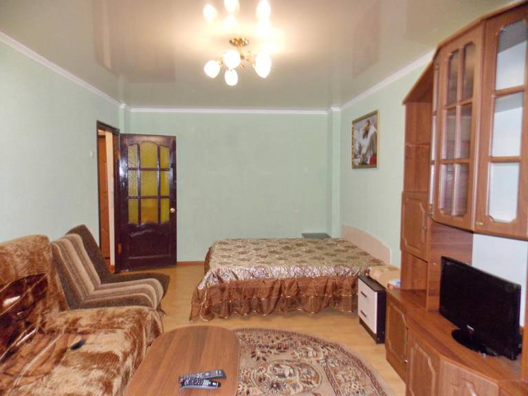 Apartment on Lenina 94