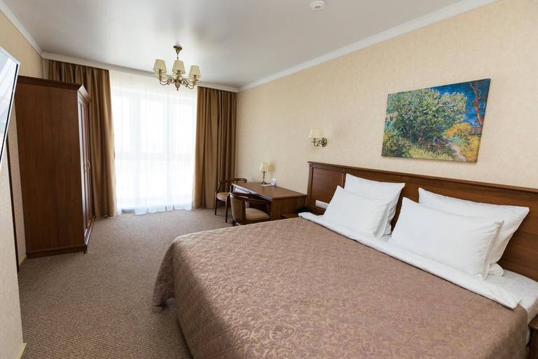 Vorobyovy Gory Hotel