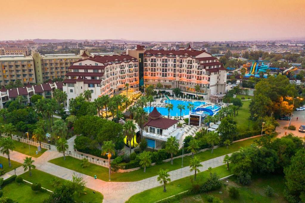 Bella Resort Spa 5*