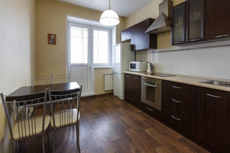 Apartment on Tolstogo st. 21