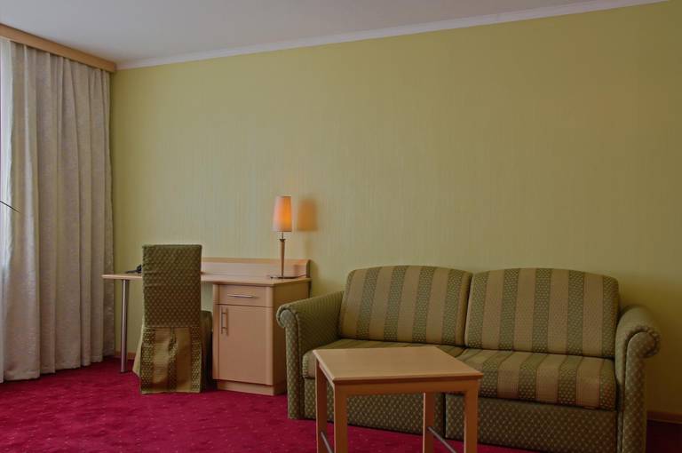 Hotel Dzemgi