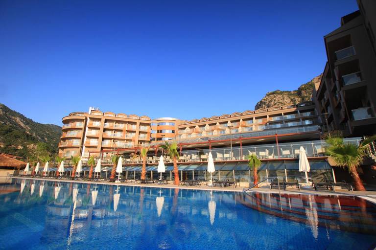 Turunc Premium Hotel