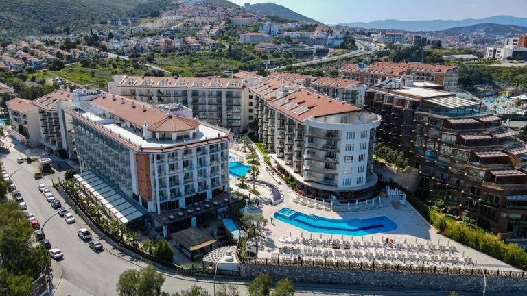 Ramada Hotel & Suites Kusadasi