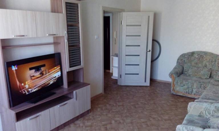 Apartment on Sheronova st. 28