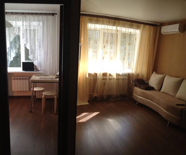 Apartment on Tukchachevskogo 2