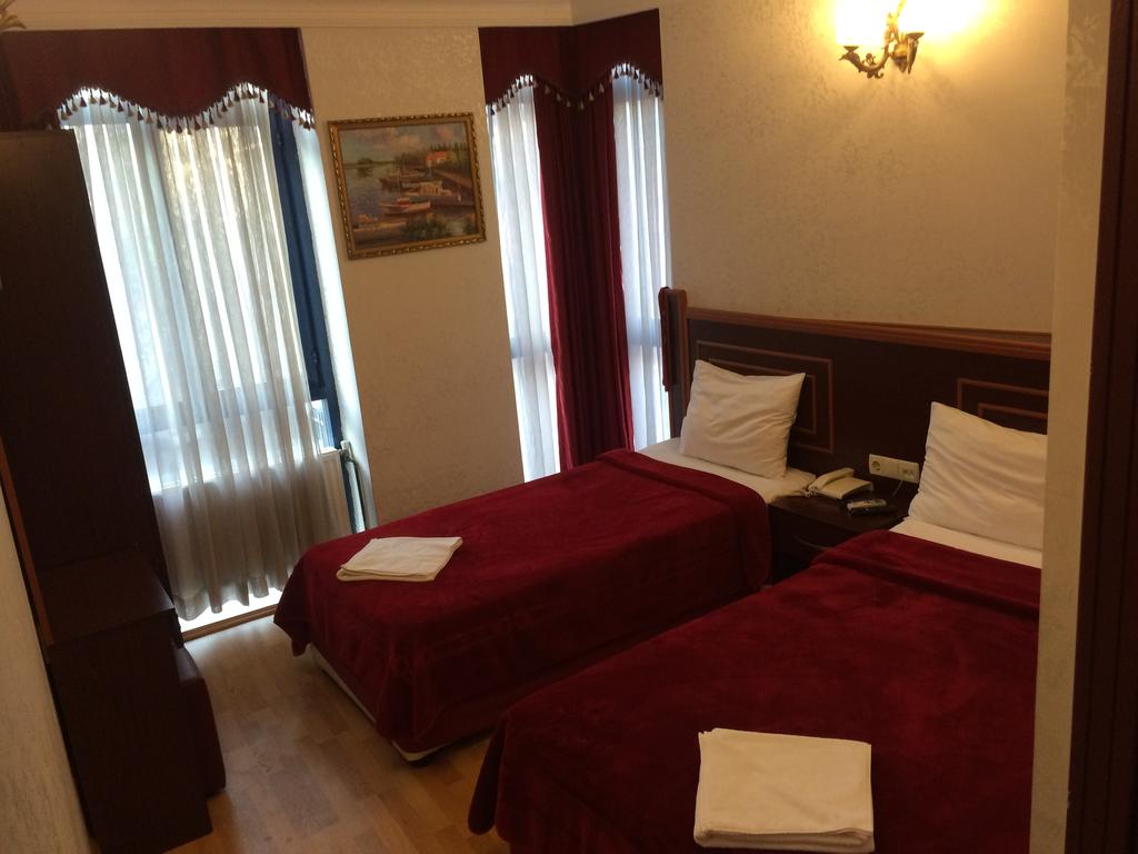 Red White Hotel  Турция, Стамбул