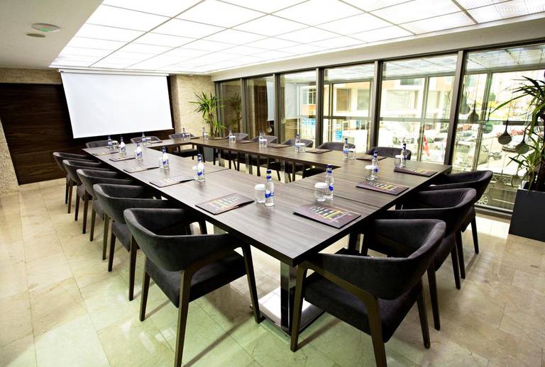 Endglory Hotel