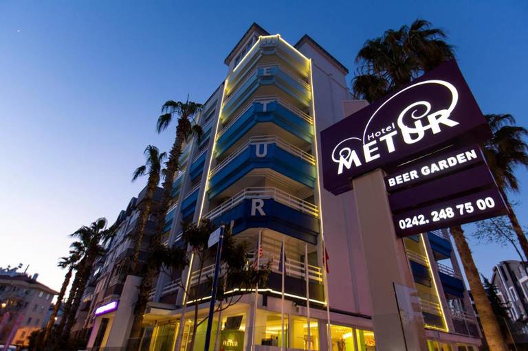 Hotel Metur