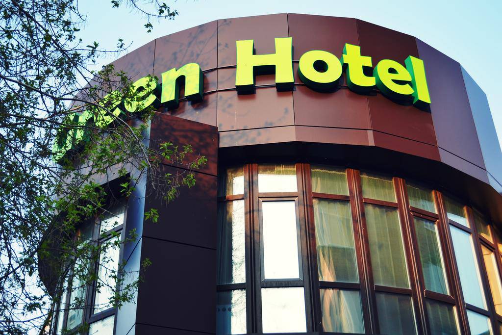 Green Hotel 2*