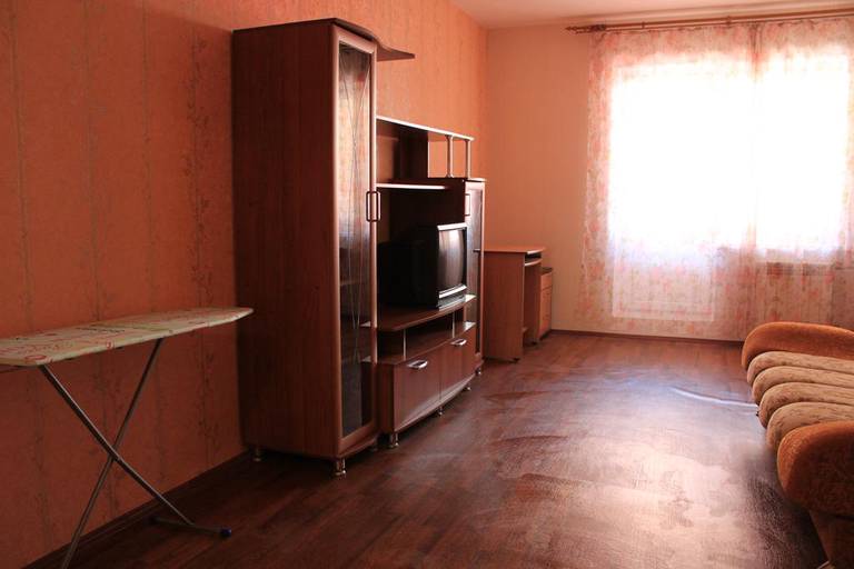 Apartment on Sibirskaya 21A/4