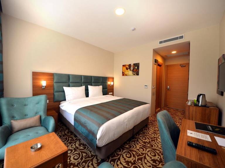 Sertac Hotel
