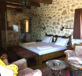 Olive House в Патаре