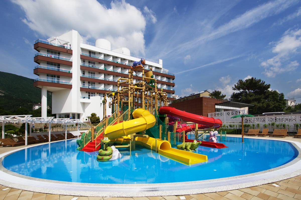 Отель Alean Family Resort & Spa Biarritz 4*, Геленджик, Россия - отзывы  2024, рейтинг отеля, фото | Купить тур в отель Alean Family Resort & Spa  Biarritz