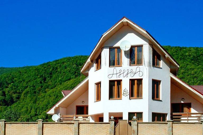 Anna Guest House