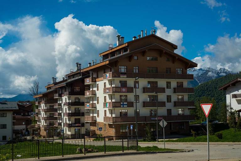Rosa Ski Inn Apartments