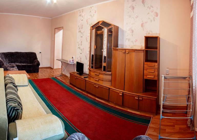 Dekabrist apartment on Anokhina 120A