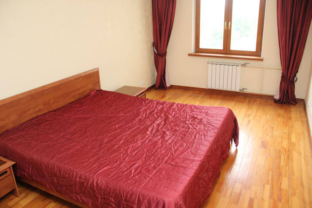 Apartments Ural Truda 5A