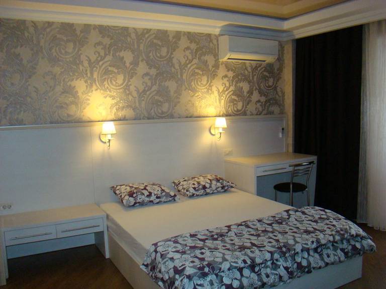 Apartment on Akademika Korolyova 20