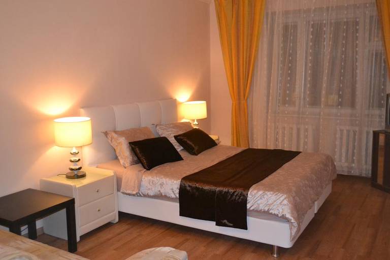 Apartment on Gorkogo 33