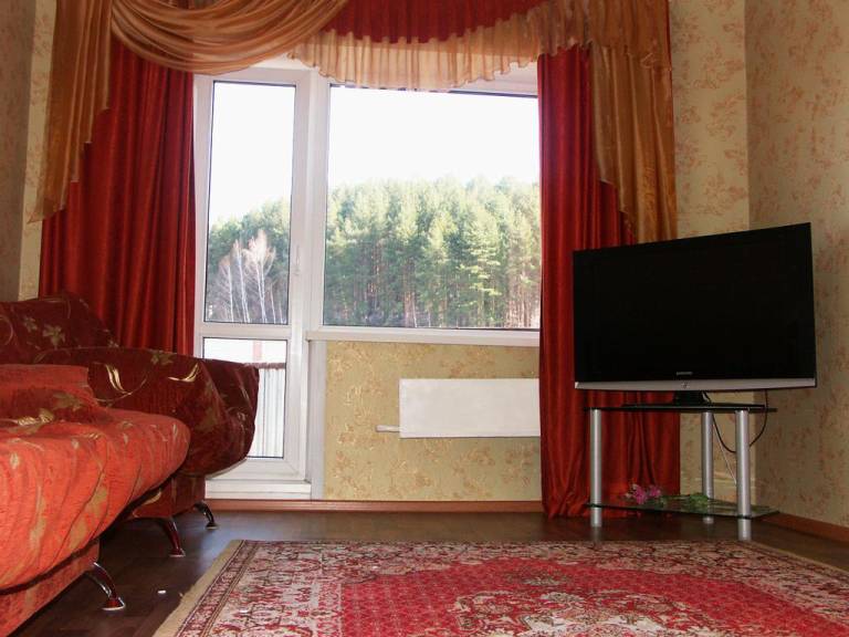 Two Rooms Apartment on Zhdanovykh