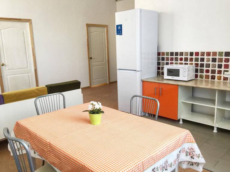 Hostel Semeyniy