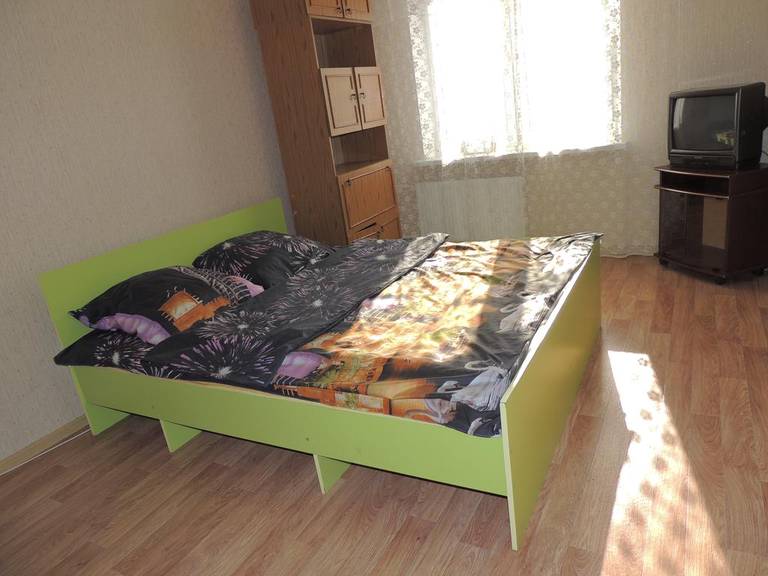 Apartment On Aviatorov 4