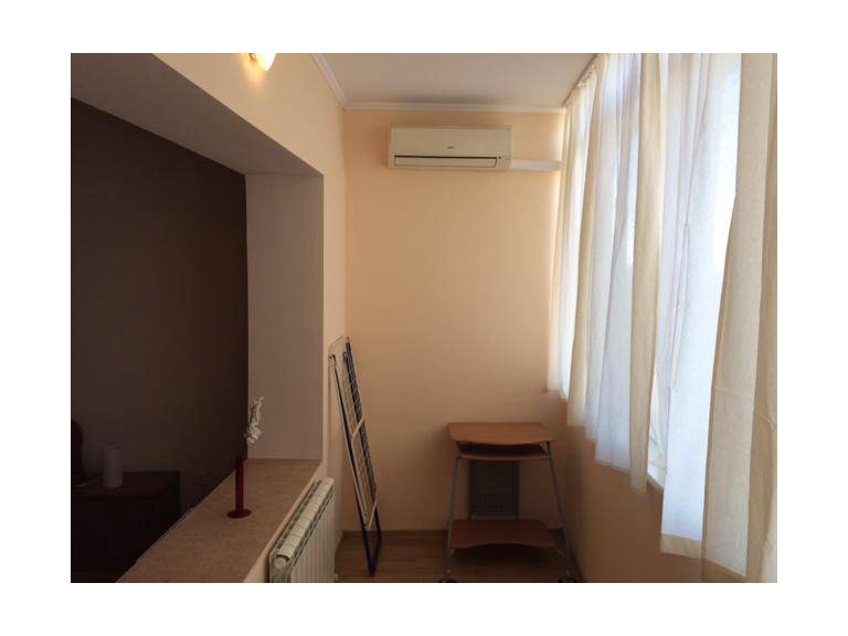 Apartment on Kati solov'janovoj 128