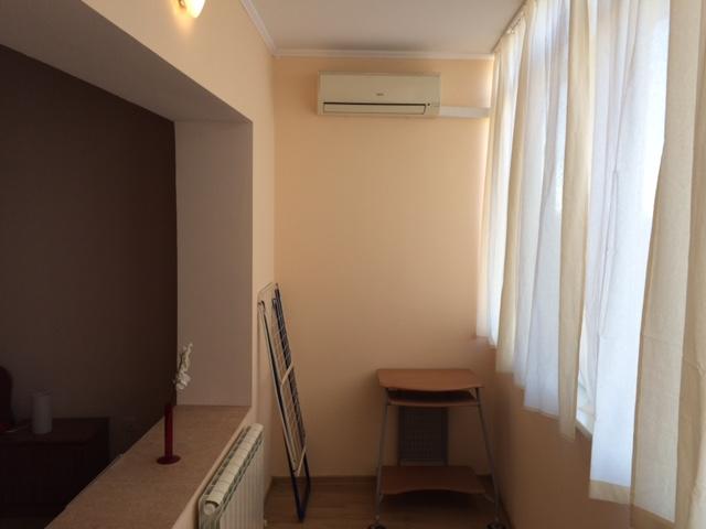Apartment on Kati solov'janovoj 128