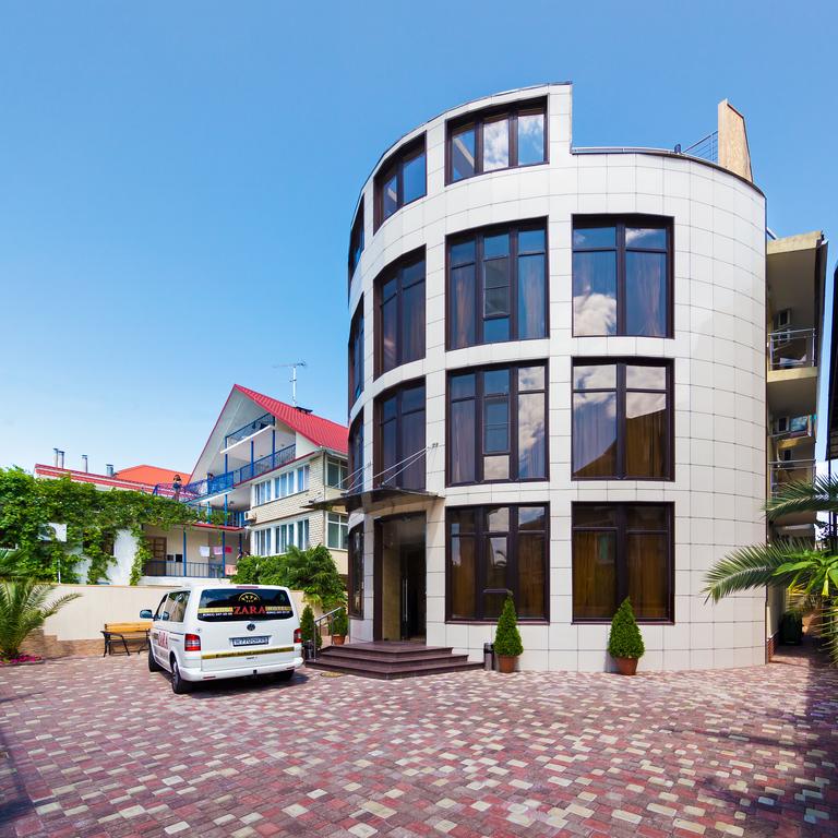 Hotel Zara 3*