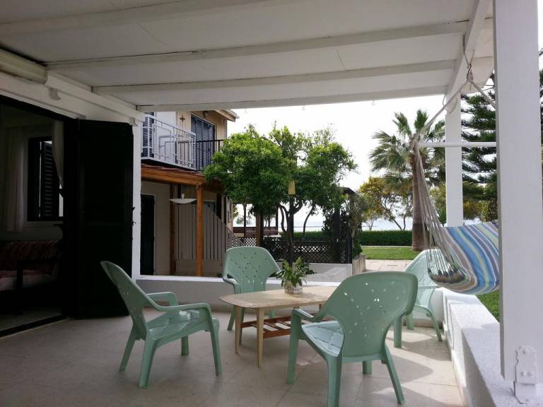 Kermia Beach Apartment