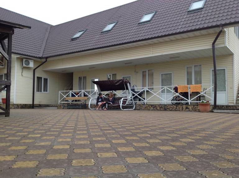 Uyutnoye Gnyozdyshko Guest House