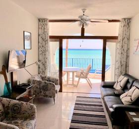 Pissouri Beach Front Apartments в Писсури