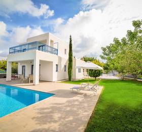 Azzurro Luxury Holiday Villas 2 в Пейе