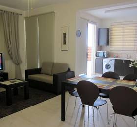 Villa s avtomobilem в Пейе