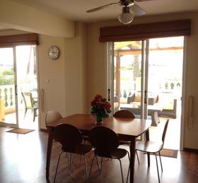 Katerinas Apartment в Паралимни